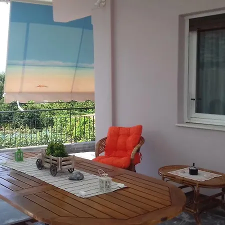 νatasas Place In Evia Apartment *